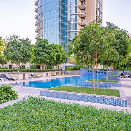 Stylish Apartment With Partial Burj Khalifa View Dubai Ngoại thất bức ảnh