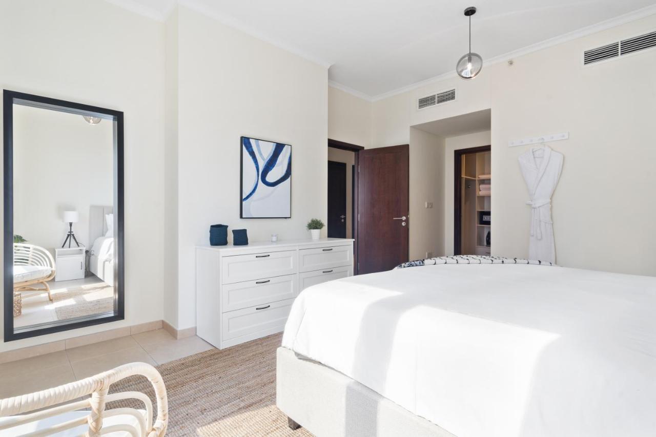 Stylish Apartment With Partial Burj Khalifa View Dubai Ngoại thất bức ảnh