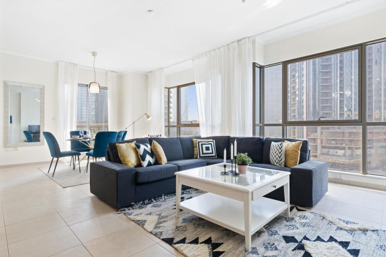 Stylish Apartment With Partial Burj Khalifa View Dubai Ngoại thất bức ảnh