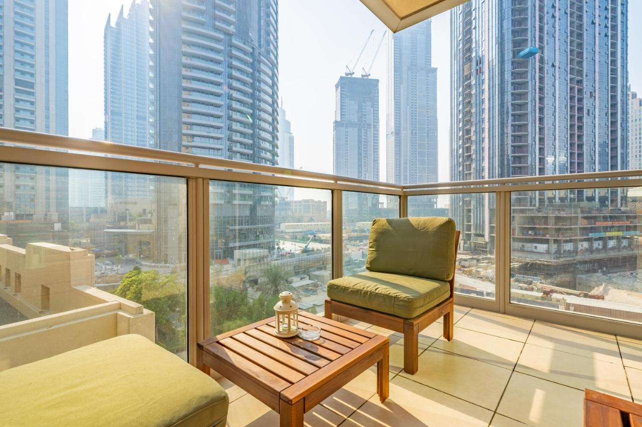 Stylish Apartment With Partial Burj Khalifa View Dubai Ngoại thất bức ảnh