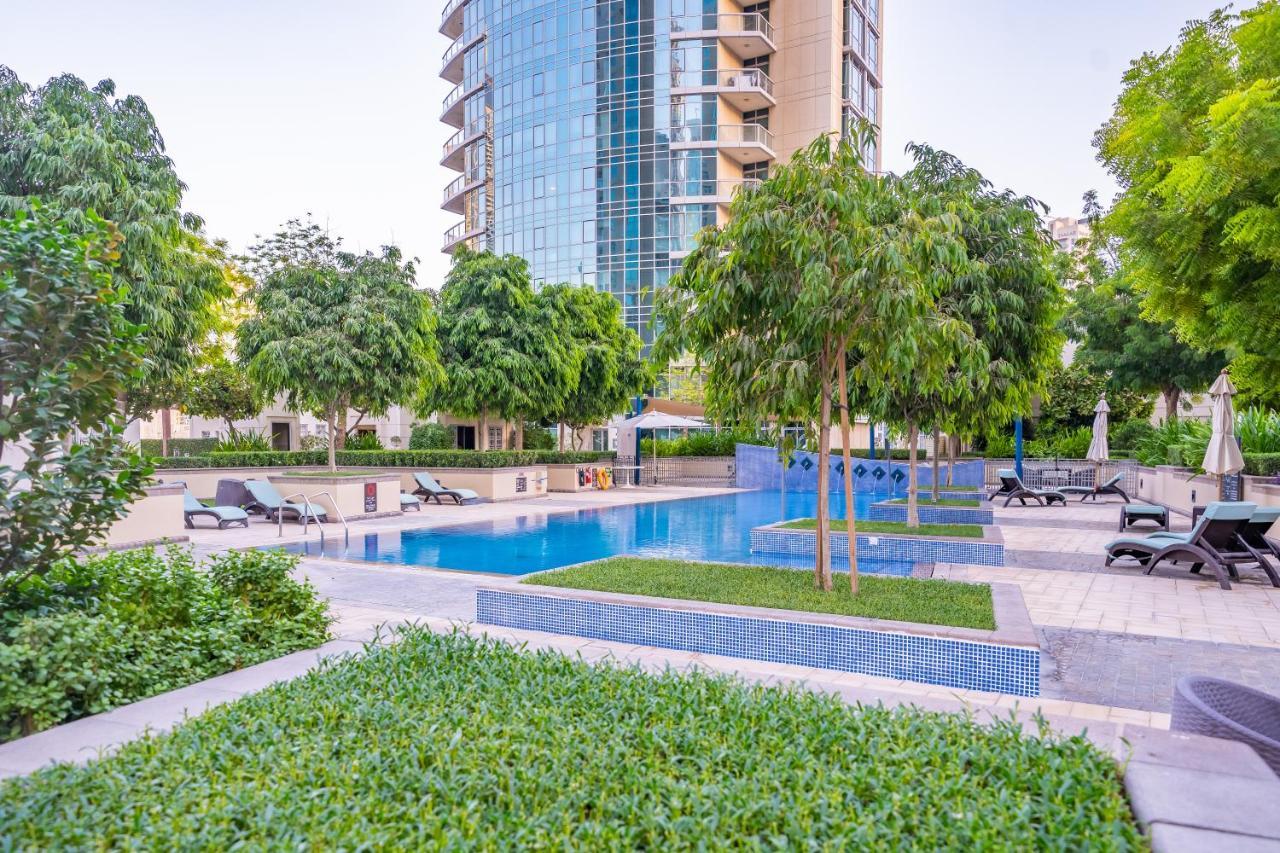 Stylish Apartment With Partial Burj Khalifa View Dubai Ngoại thất bức ảnh